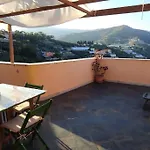 Intera Casa Tipica Ligure Con Splendida Vista Sulla Montagna