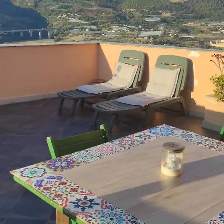 Casa Tipica Ligure Con Splendida Vista Sulla Montagna Poggio (Imperia)
