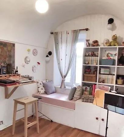 Intera Casa Tipica Ligure Con Splendida Vista Sulla Montagna Poggio (Imperia)